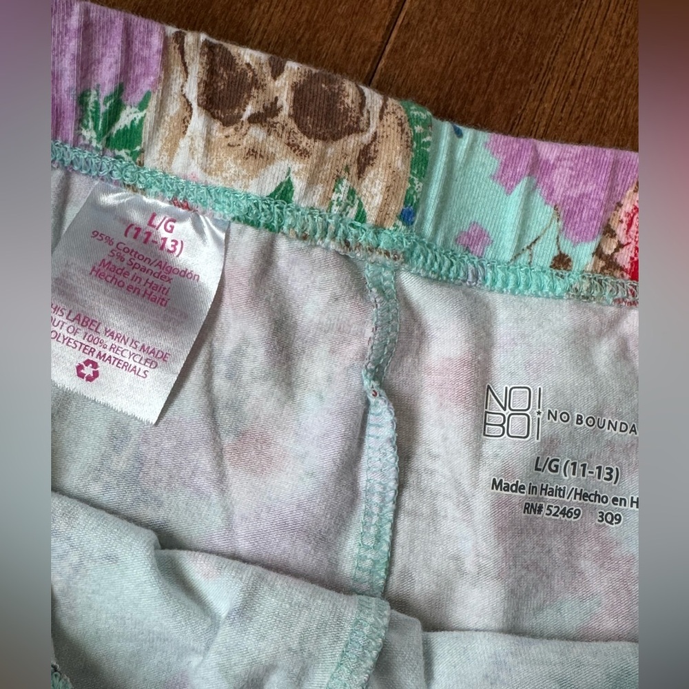 NWOT NO BOUNDARIES Floral Skull Print Leggings - Picture 4 of 4